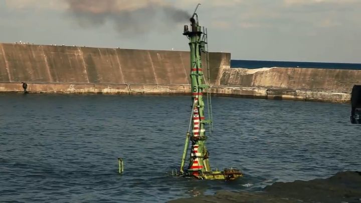 Работа подводных бульдозеров Работа подводных бульдозеров