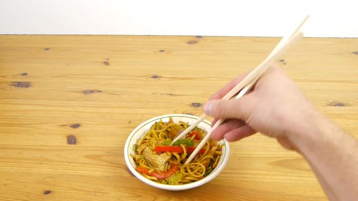 Как легко научиться пользоваться палочками для еды Как легко научиться пользоваться палочками для еды