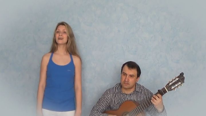 Слышу голос из прекрасного далёка Слышу голос из прекрасного далёка