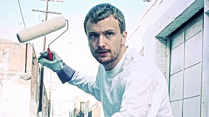 Войны за стены: художник против граффити Войны за стены: художник против граффити
