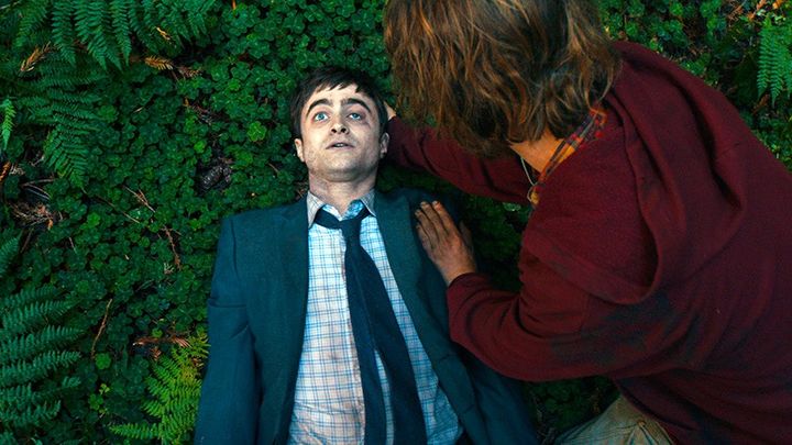 Гарри умер, а волшебство осталось: вышел первый трейлер фильма со звездой «Гарри Поттера» в роли трупа Гарри умер, а волшебство осталось: вышел первый трейлер фильма со звездой «Гарри Поттера» в роли трупа