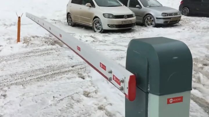 Плохо утром 1 января было даже шлагбауму Плохо утром 1 января было даже шлагбауму