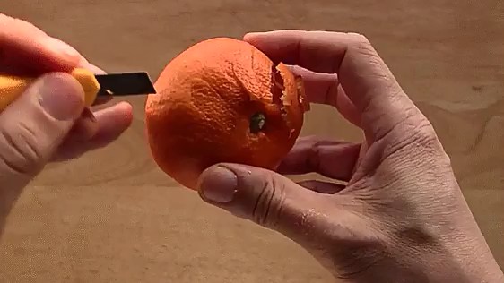 Резьба на кожуре мандарина Резьба на кожуре мандарина