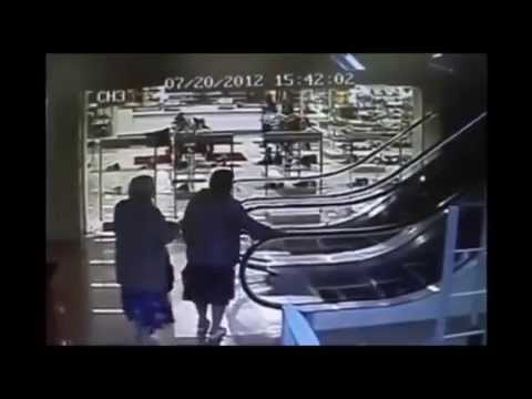 Бабушки пришли пошопиться Бабушки пришли пошопиться