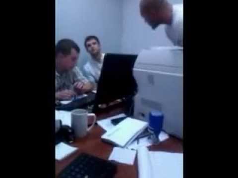 Как работают коллекторы в Приват банке ч.1 (мытари Коломойского) Как работают коллекторы в Приват банке ч.1 (мытари Коломойского)