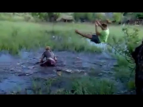 Пьянь на лесных качелях Пьянь на лесных качелях