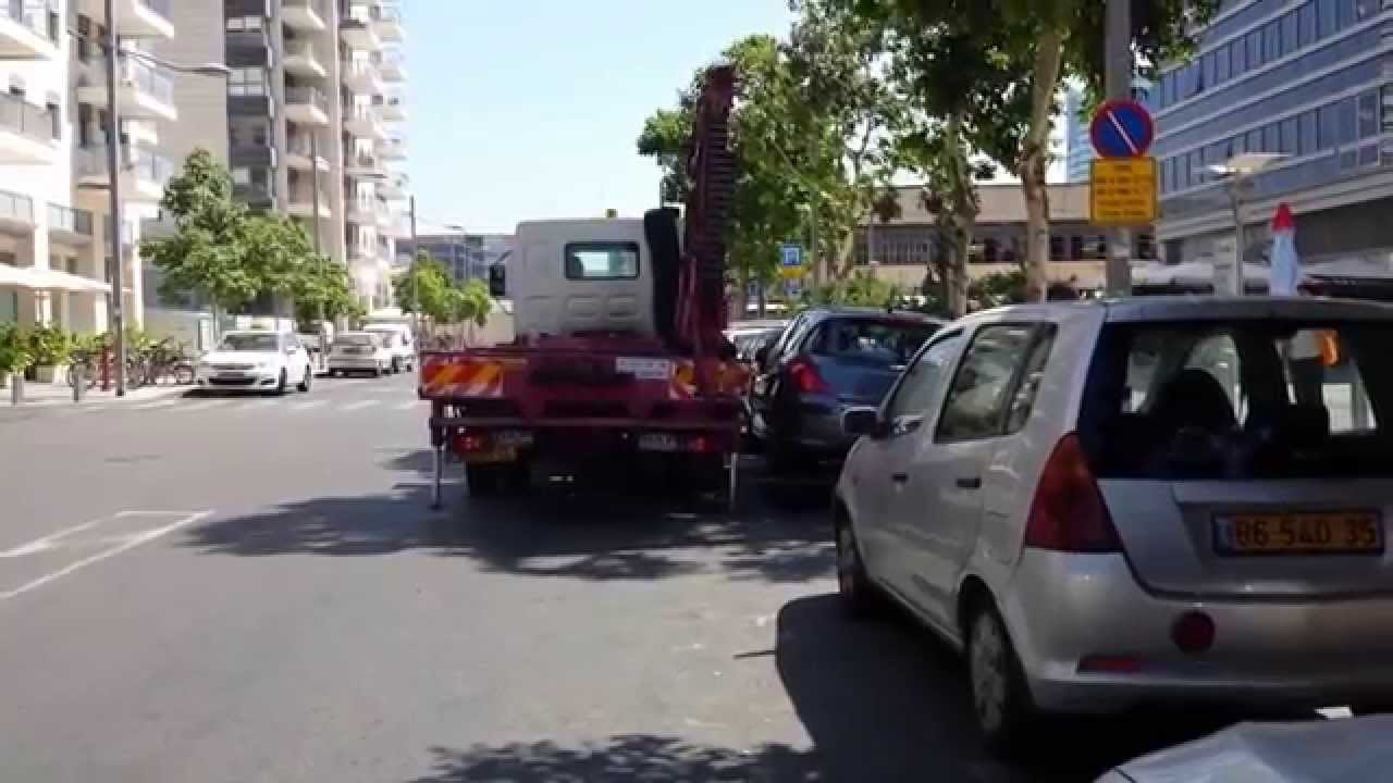 вот так у нас эвакуируют неправильно припаркованные автомобили вот так у нас эвакуируют неправильно припаркованные автомобили
