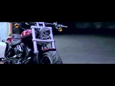 Мотоцикл Harley-Davidson Breakout Мотоцикл Harley-Davidson Breakout