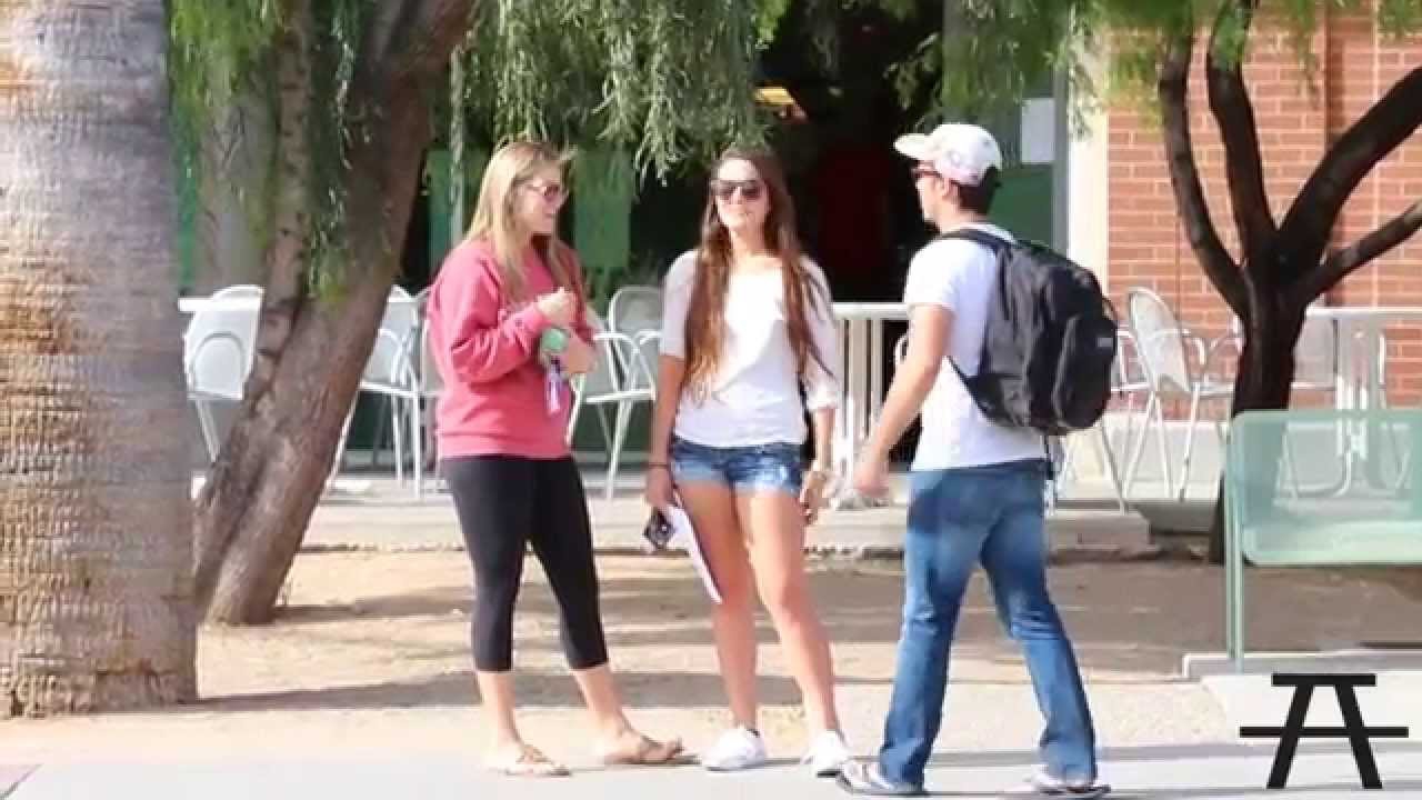 Можешь подержать? Можешь подержать?