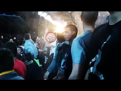Ранивший Акинфеева черногорский фанат попал в объектив камеры: видео Ранивший Акинфеева черногорский фанат попал в объектив камеры: видео