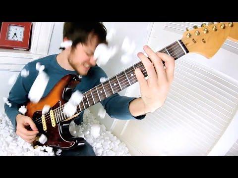 Музыкант сыграл Enter Sandman задом наперёд! Музыкант сыграл Enter Sandman задом наперёд!
