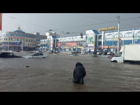 Курск ушел под воду после сильного ливня Курск ушел под воду после сильного ливня