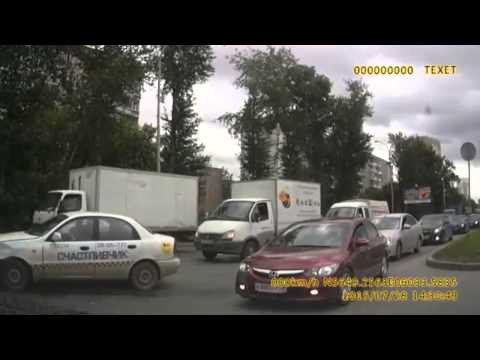 И кто так поворачивает то? И кто так поворачивает то?