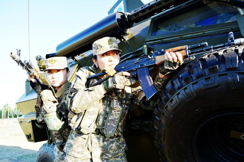 Степные амазонки: Девушки из армии Казахстана армия, девушки, казахстан