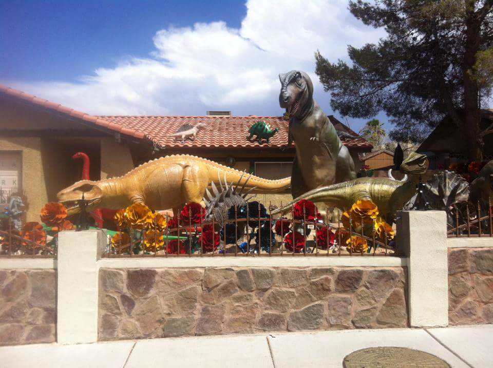 Сосед любит динозавров интересное, фото
