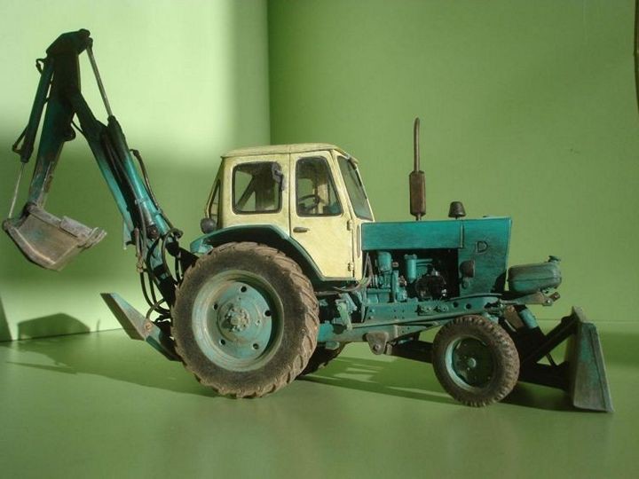 Реалистичная модель трактора из бумаги факты, фото