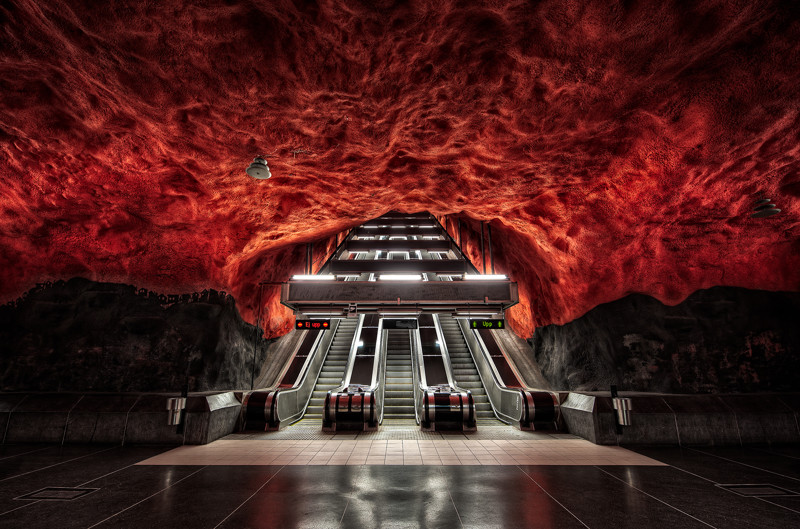 23. Одна из станций метро в Стокгольме. интересное, фото