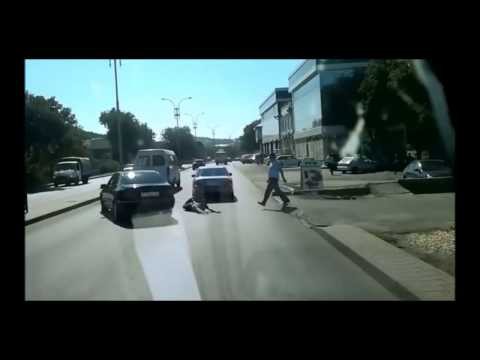 Поймали паркуровца который бегал по крышам авто Поймали паркуровца который бегал по крышам авто