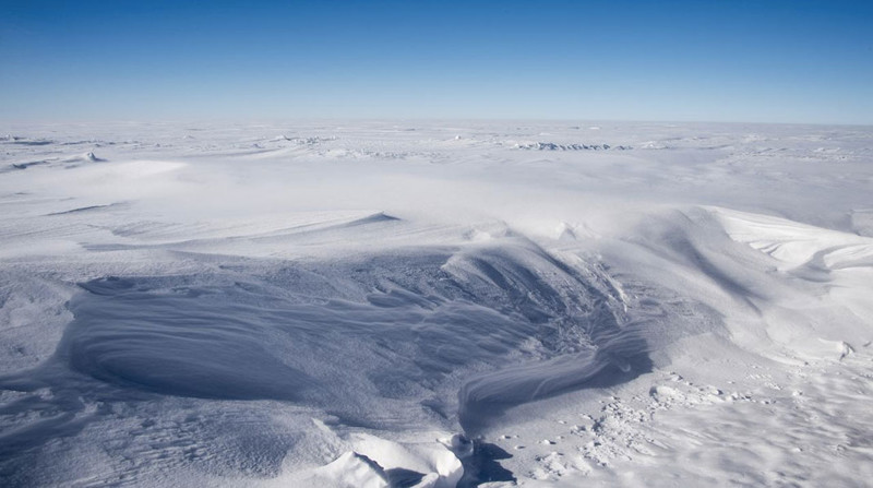 15. Антарктида – это самый холодный, самый ветреный, самый высокий и самый сухой материк на планете. антарктида, факты