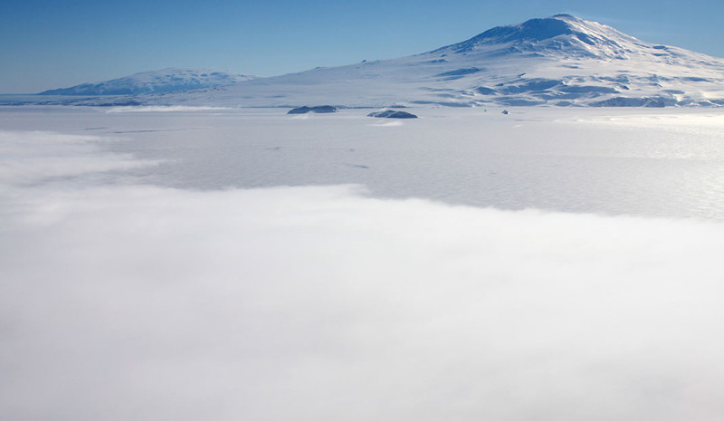 10. Территория Антарктиды крупнее Австралии примерно на 5,8 млн. квадратных километров. антарктида, факты