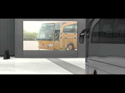 Автобус: удар о бетонную стену Автобус: удар о бетонную стену
