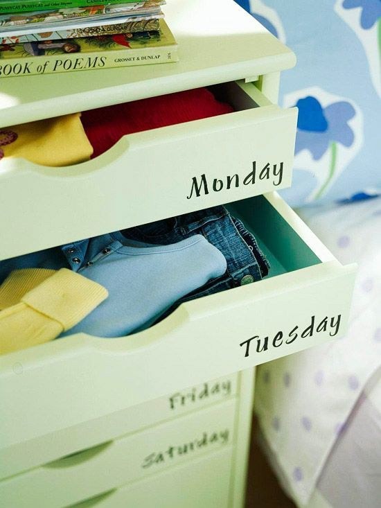 28. Ящики для одежды, с написанными днями недели и соответствующим образом заполненные, помогут сэкономить время утром. кухня, хранения