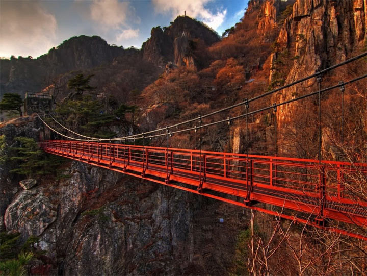 4. Подвесной мост Даедунсан — Южная Корея в мире, мост