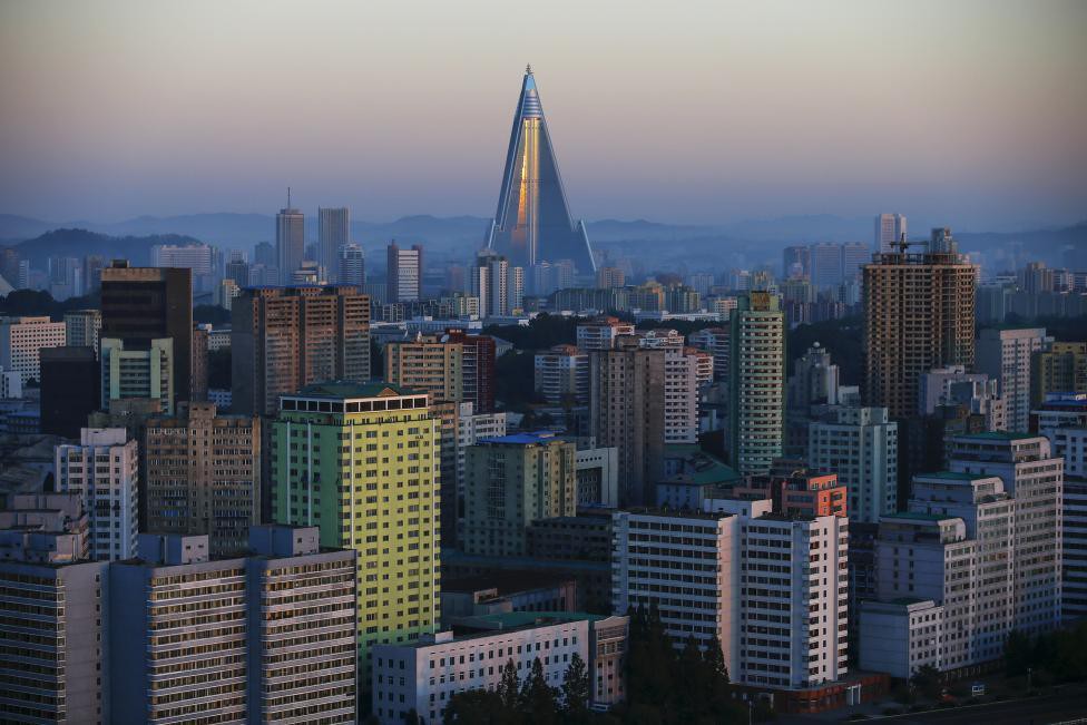 105-этажный отель Ryugyong, самое высокое здание в Северной Корее. архитектура, северная корея