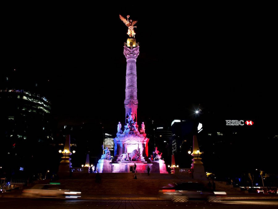 14. Монумент «Ангел независимости», Мехико. теракты в Париже, фото, франция