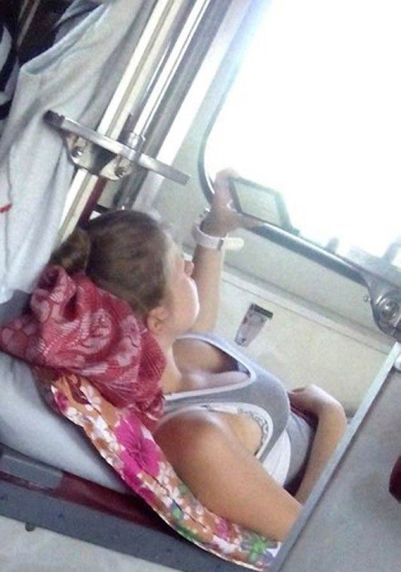 Фото Засветы Спящих Девушек В Поездах