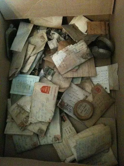 2. А эти любовные письма, написанные солдатом во время Первой мировой, нашли в стене жилого дома. находки, сокровища