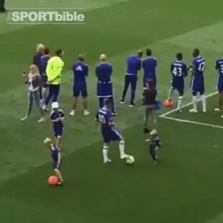 a683013cf782d87e39b5bafbda3f128d.gif