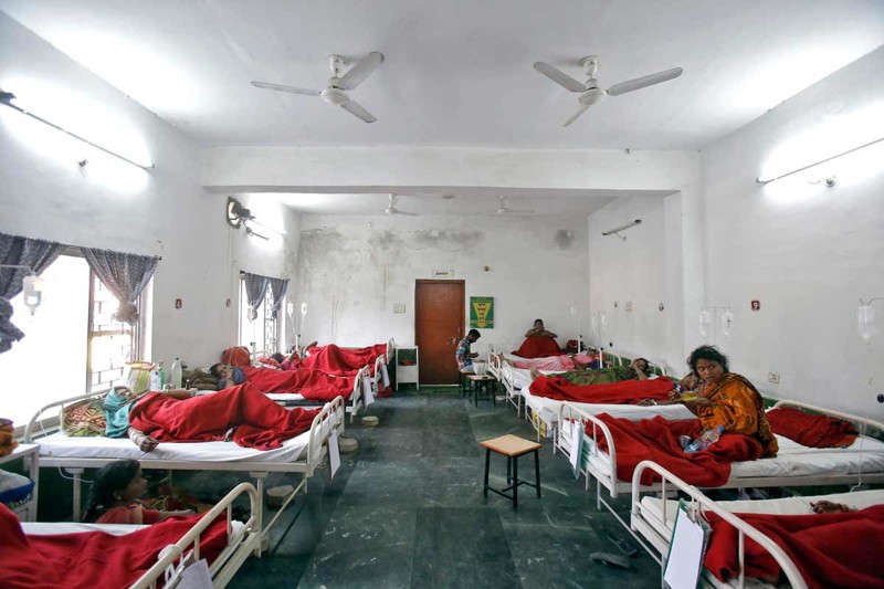 Больничная палата одного из госпиталей а Мумбаи, Индия. больницы, здоровье, медицина