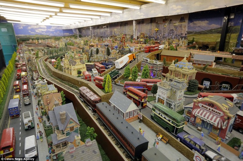 Пенсионер создал невероятную модель железной дороги за 250 тысяч фунтов стерлингов железная дорога, мечта, пенсионер