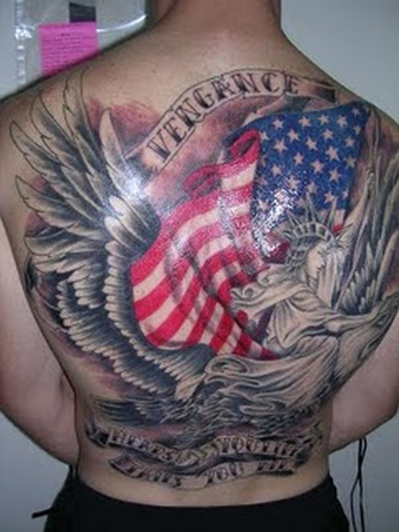 Вообще, татуировки с флагом и прочей государственной символикой там весьма популярны. патриоты, прикол, сша, юмор