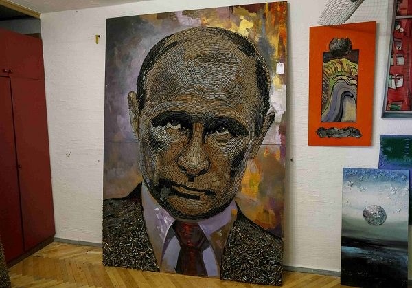 Портрет Путина из гильз Портрет Путина из гильз война, прикол