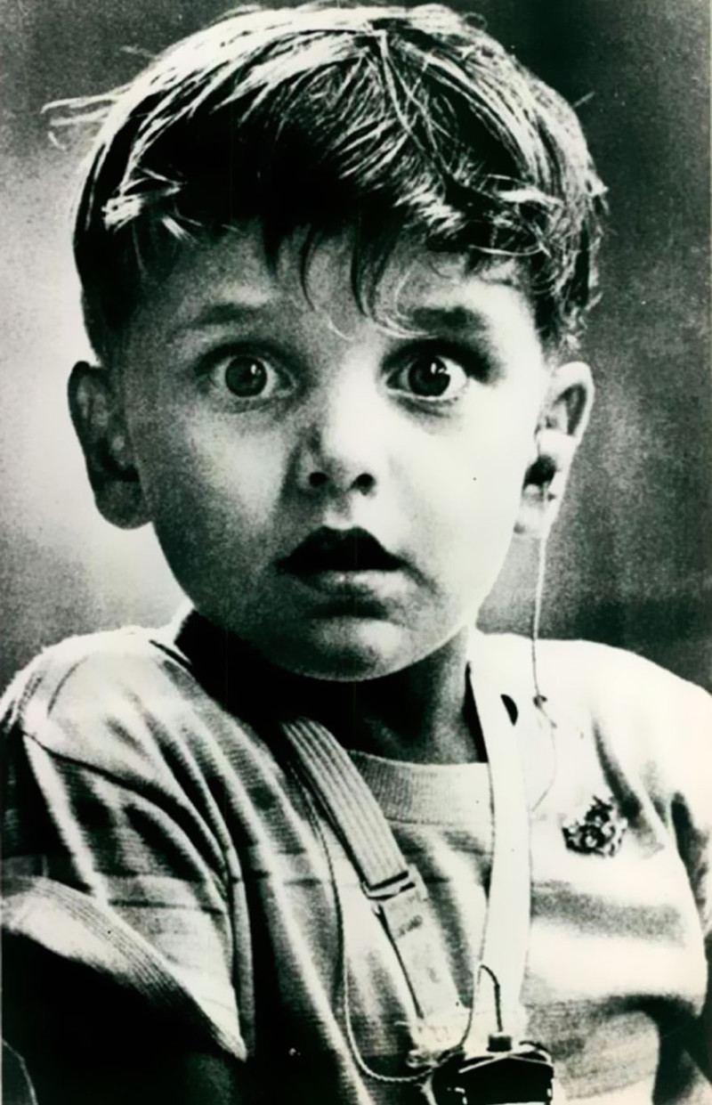 Гарольд Уитлз, глухой от рождения, впервые слышит звук, 1974 год история, факты, фото