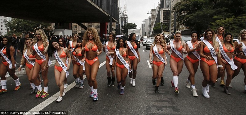 "Мисс Бум-бум-2016": В Бразилии выбирают обладательницу самых красивых ягодиц бразилия, девушки, попа