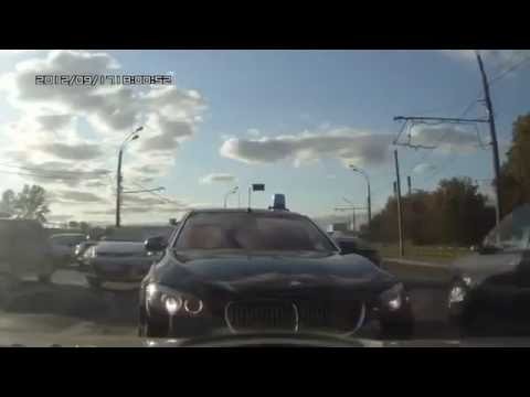 Не пропустил BMW ( быдломобиль ) с мигалкой Не пропустил BMW ( быдломобиль ) с мигалкой