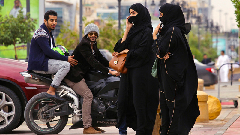 Делать что-либо без согласия мужчины-опекуна женщины, законы, интересное, саудовская аравия