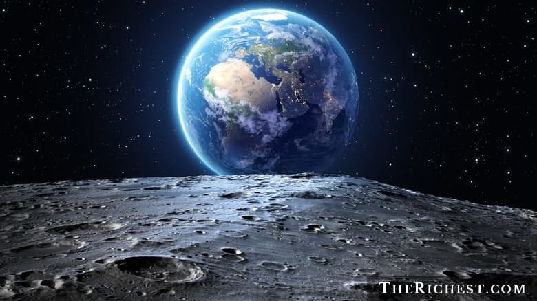 7. Луна отдаляется от Земли луна, факт