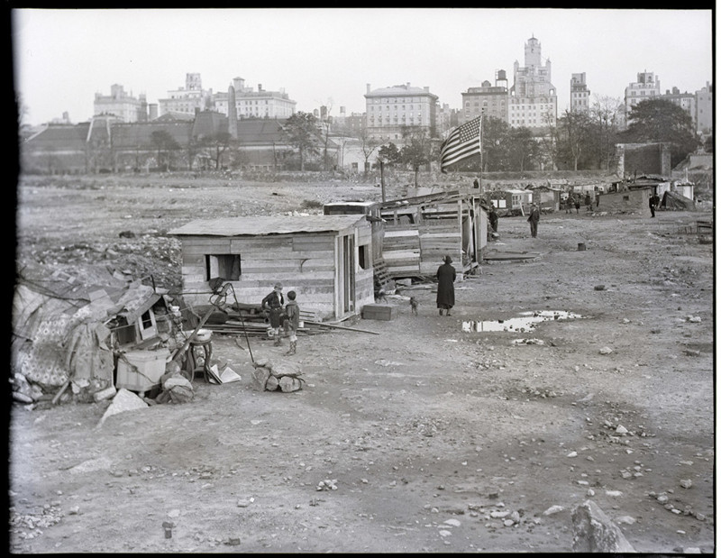 21. Гувервилль в Центральном парке Нью-Йорка, где жили многие семьи во время Великой депрессии  история, мир, фотография