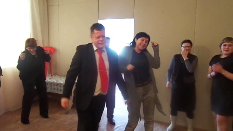 Депутат обратился в полицию из-за публикации СМИ видео с его "танцами" под Рики Мартина Депутат обратился в полицию из-за публикации СМИ видео с его "танцами" под Рики Мартина
