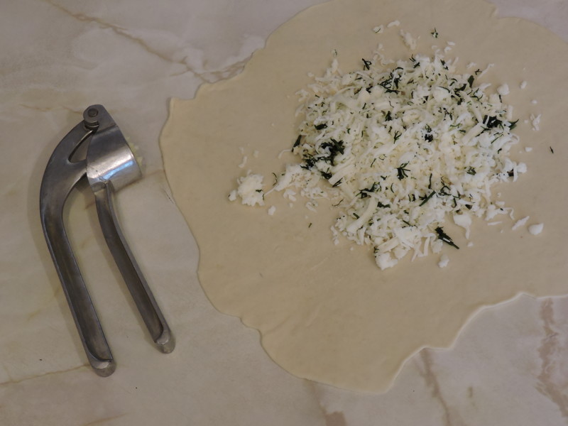 На этом фото сыр с укропом и чесноком еда, своими руками, сделай сам