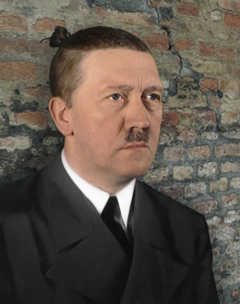 Адольф Гитлер, верховный главнокомандующий вооруженными силами Германии во Второй мировой войне политик, прическа, пучок