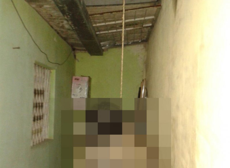 Висельник со связанными руками Висельник со связанными руками
