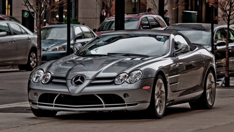 15. Mercedes-Benz SLR McLaren – $ 445 000. Трамп, богатые и знаменитые