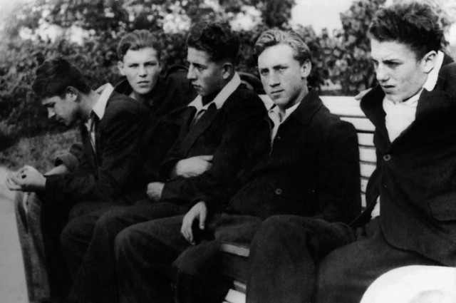  Владимир Высоцкий и его одноклассники, 1955 год Часное, знамениточти, фото