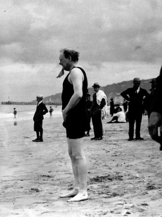 Уинстон Черчилль в купальном костюме знаменитости, история, фото