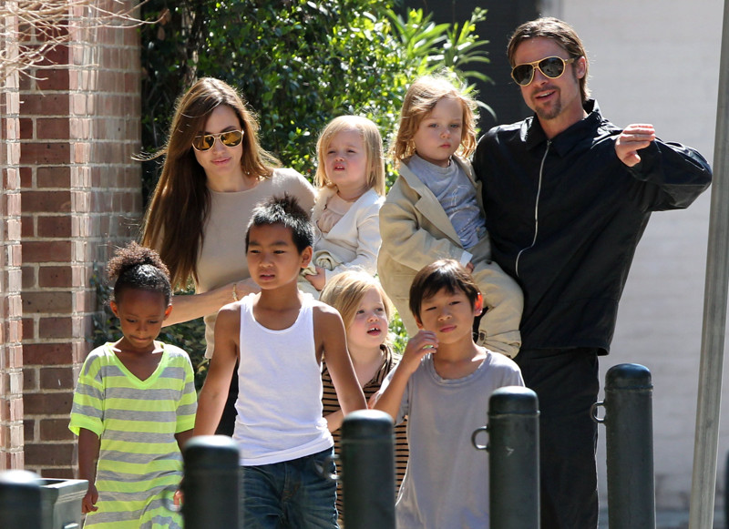 Анджелина Джоли дети, добро, родители, усыновление